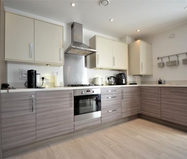 2 bedroom flat to rent - Photo 6