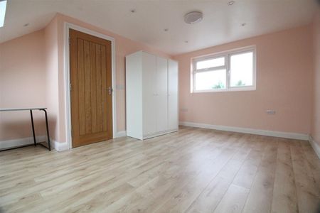 Lansbury Drive, Hayes - Photo 5