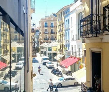 Valencia - Photo 1