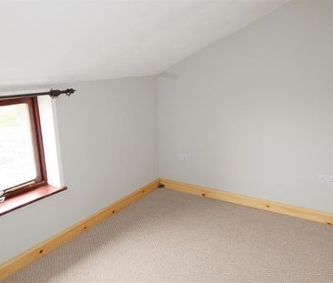 3 bedroom House To Let - Photo 2