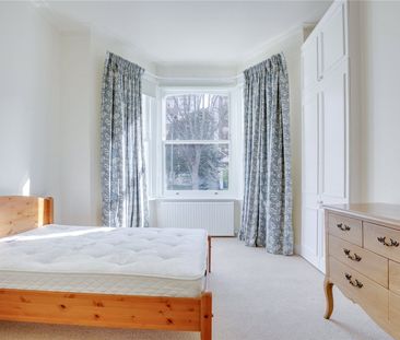 Aynhoe Road, Brook Green, W14 - Photo 1