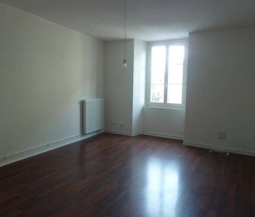 Location appartement rénové 3 pièces 73.26 m² à Romans-sur-Isère (2... - Photo 2
