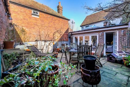 4 bedroom terraced house to rent - Photo 2