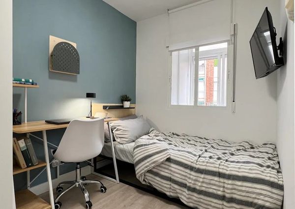 Calle de San Dacio, Madrid, Community of Madrid 28034