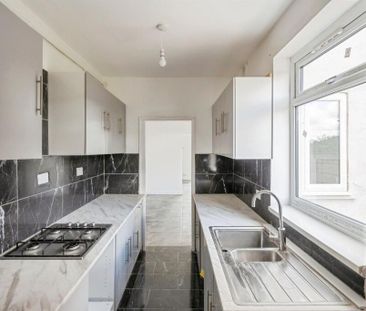 Staveley Street - Photo 1