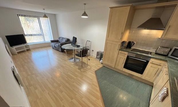 2 bedroom flat to rent - Photo 1