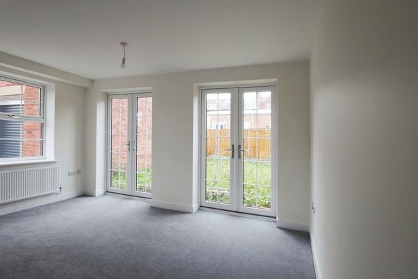 3 bedroom semi-detached house to rent - Photo 1