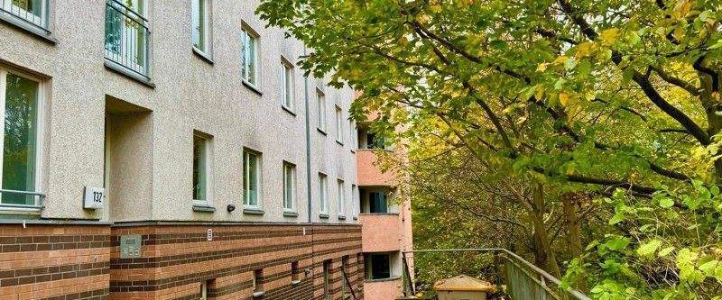 Frisch sanierte 2-Zimmer-Wohnung mit Wintergarten, Tiefgarage und Aufzug - Foto 1