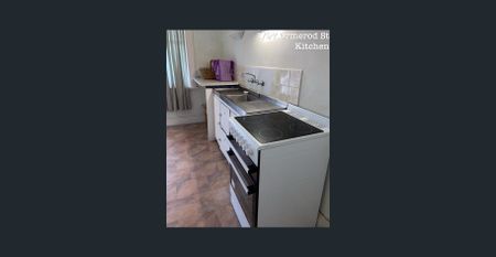 UNIT 1/97 ORMEROD STREET - Photo 3