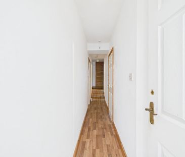 Studio to rent - Photo 6