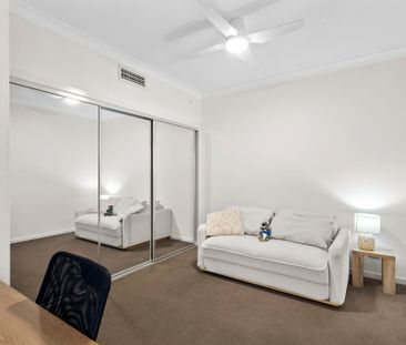 8/33 Florrie Street, Lutwyche QLD 4030 - House For Rent | Domain - Photo 2
