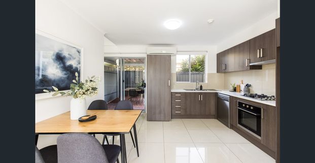 Private and Secure Modern Townhouse in the Heart of Glenunga - Photo 1