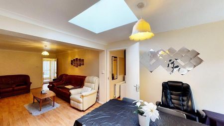 5 bedroom house to rent - Photo 2