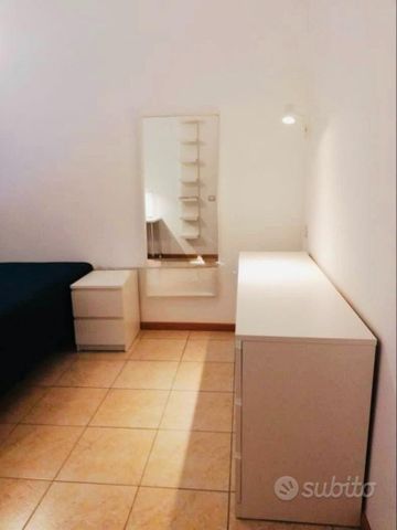 Trilocale con doppio balcone- 1200 euro inclusi - Photo 4