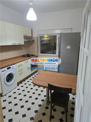 Casa 4 camere D P 142 mp Banu Manta - Titulescu - Fotografie 1