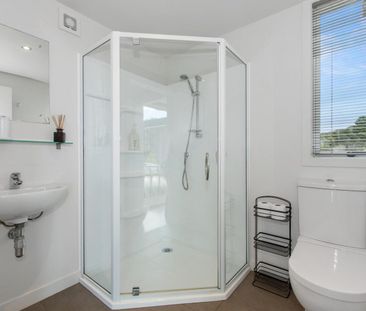 Wheelchair Accessible - 2 Bedroom Chalet - ... - Photo 6