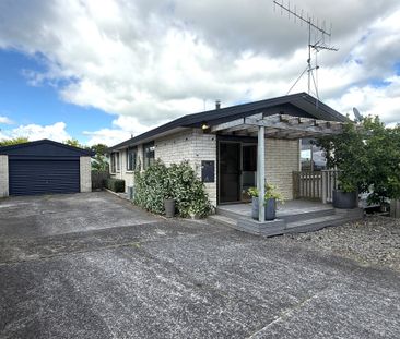 Beautifully Renovated 3 Bedroom Home with Water Views - AVAILABLE NOW - Photo 5