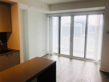 For Lease - 7 Grenville Street Unit# 2413, Toronto, Ontario - Photo 3