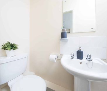 Small Standard Single Ensuite - Photo 1