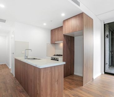 Spacious, Bright & Oversized - Photo 5