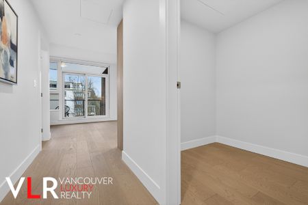 Condo in West Vancouver, British Columbia - Photo 5