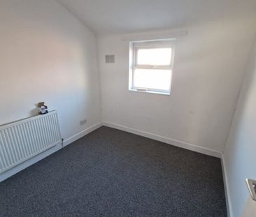 3 Bed Terraced House, Paterson St, CH41 - Photo 6