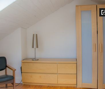 Beautiful room in shared apartment in Clontarf, Dublin - Photo 5