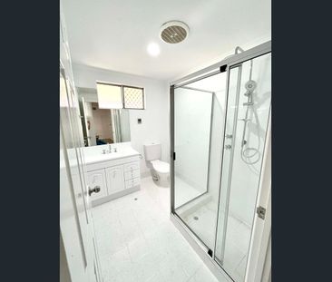 NEAT & TIDY 3x2 HOME - Photo 5