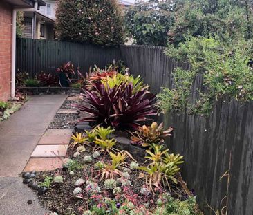 So Handy to Town - Photo 1