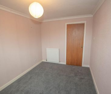 4 bedroom detached house to rent - Photo 2