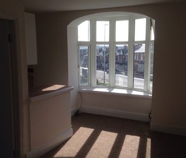 1 Bedroom Flat for Rent in 2 Ashton rd, central, Blackpool, FY1 - Photo 2