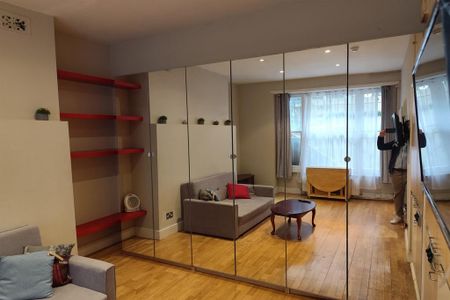 Studio to rent - Photo 2