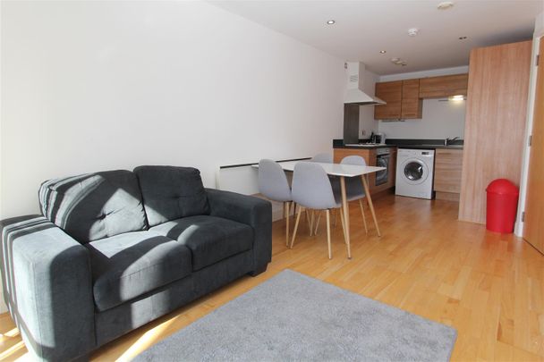 La Salle, Leeds City Centre, LS10 1NW - Photo 1