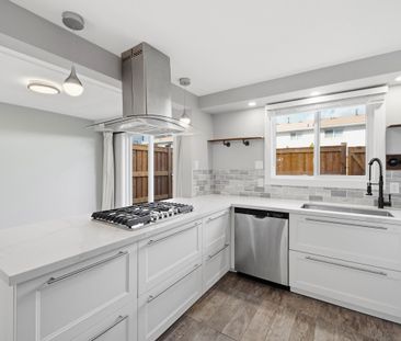 For Lease - 5475 Lakeshore Road Unit# 113, Burlington, Ontario - Photo 1