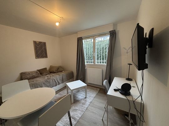 Location Appartement 1 pièce 17m² - Photo 1