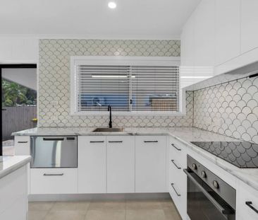 STYLISH LIVING - STAND ALONE RENOVATED DUPLEX - Photo 3