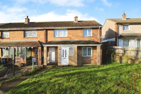 Penhill Drive, Swindon, Swindon, SN2 - Photo 5
