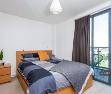 1 bedroom penthouse to rent - Photo 4