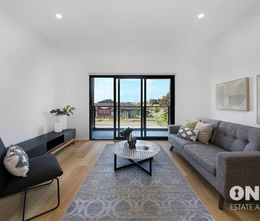 Modern Townhouse !! - Photo 1