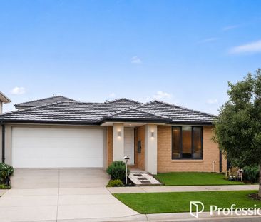 A Fresh Take on Contemporary Family Living - Photo 1