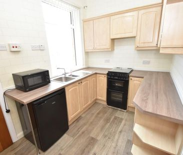 1 bedroom ground floor flat to rent - Photo 4