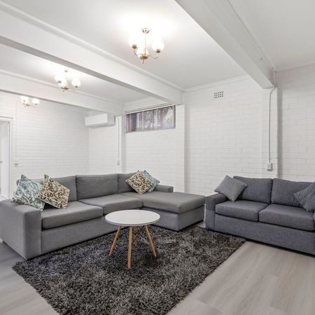 PERFECTLY SITUATED FLAT - Photo 4