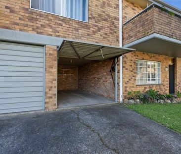 2 Bedroom with open living and views - Photo 4