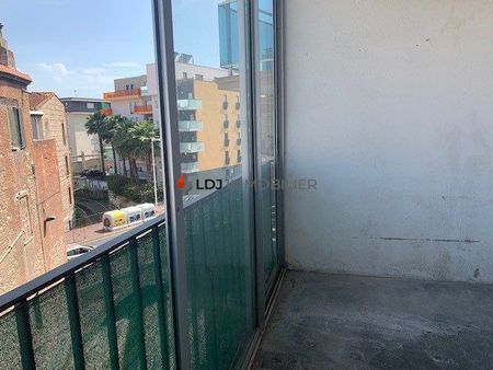 Location Appartement 4 pièces 82m² PERPIGNAN 66000 - Photo 2