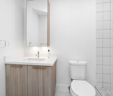 For Lease - 1498 Paddington Court Unit# UPPER, Burlington, Ontario - Photo 2