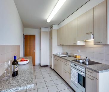 Grosszügige, lichtdurchflutete Wohnung an zentraler Lage - Foto 4