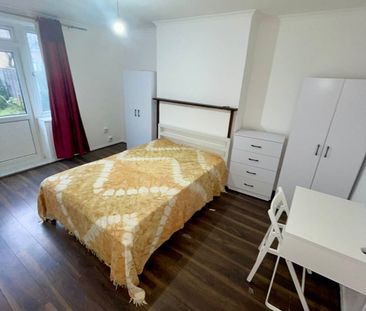 Room in a Shared House, Nethercott House, E3 - Photo 6