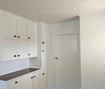 Grant Crescent, MASTERTON, 3 BDRMS $500 P/W - Photo 5