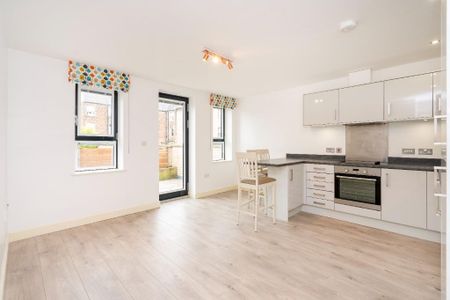 1 bedroom flat to rent - Photo 4