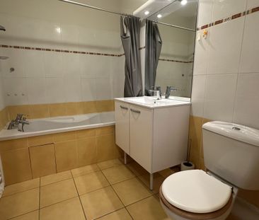 Location Appartement 2 pièces 41m² VILLEFRANCHE SUR SAONE 69400 - Photo 5